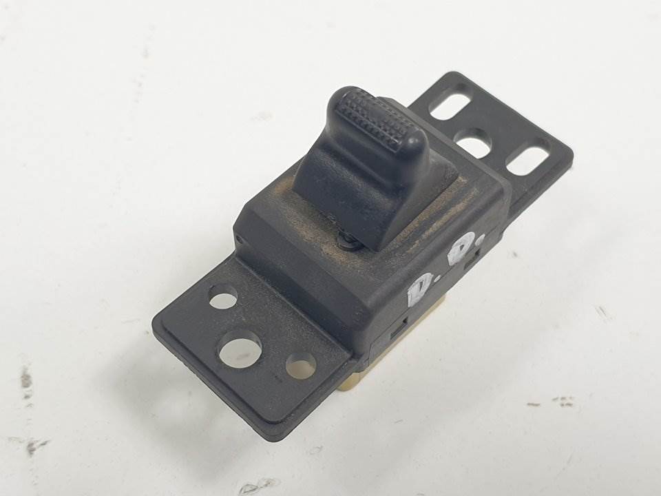 MANDO ELEVALUNAS DELANTERO DERECHO - CHRYSLER - VOYAGER (RG)