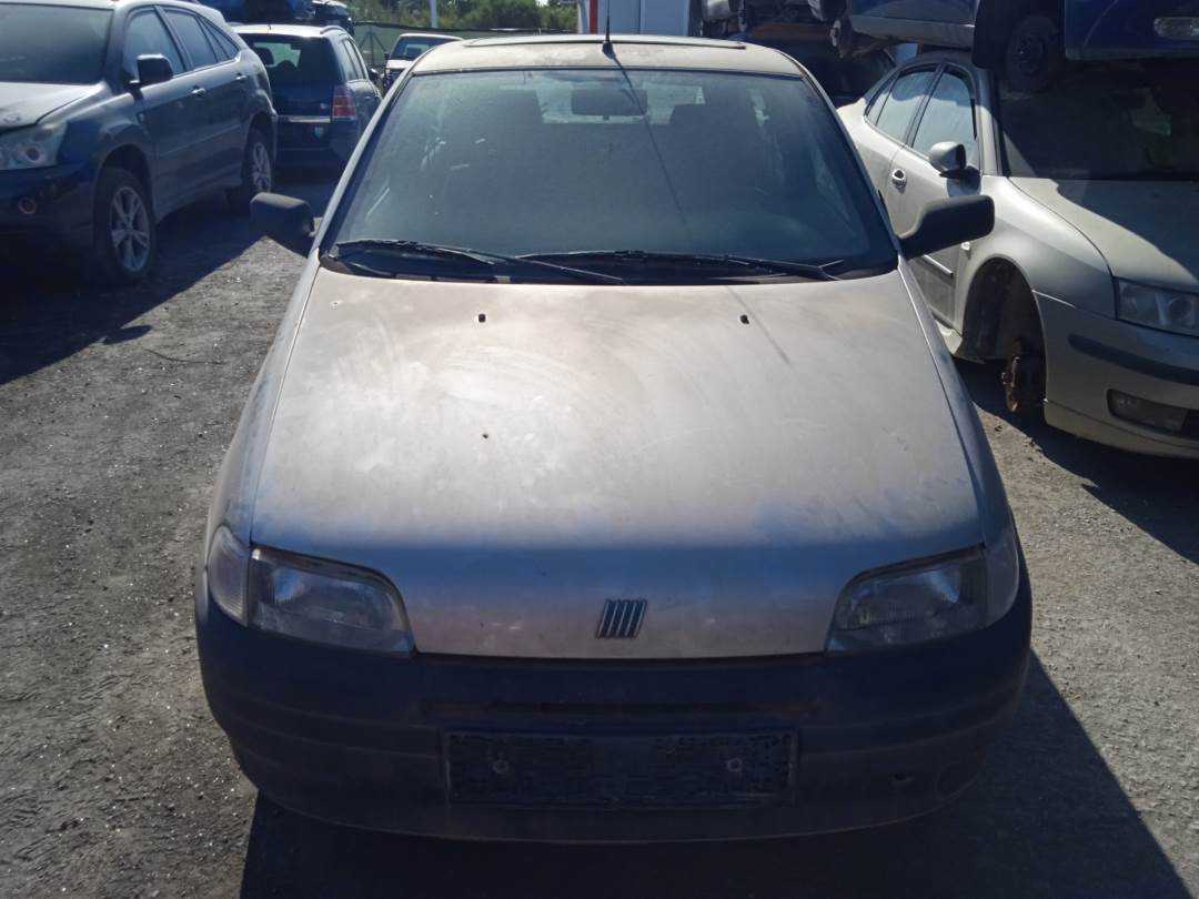 FIAT PUNTO BERLINA (176) (1993 - 1999)