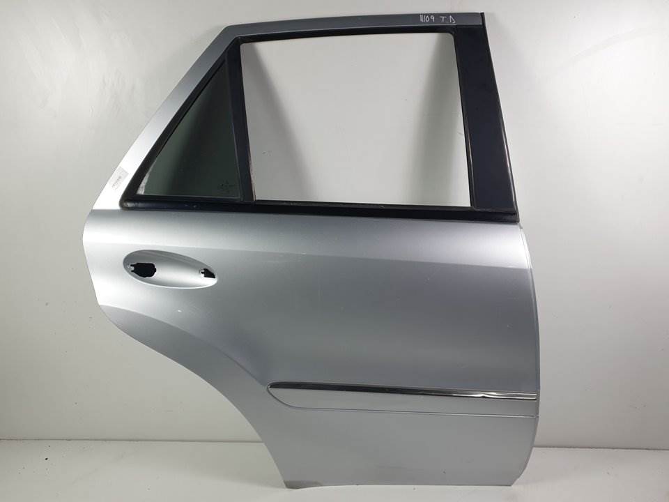 PUERTA TRASERA DERECHA - MERCEDES - CLASE M (W164)