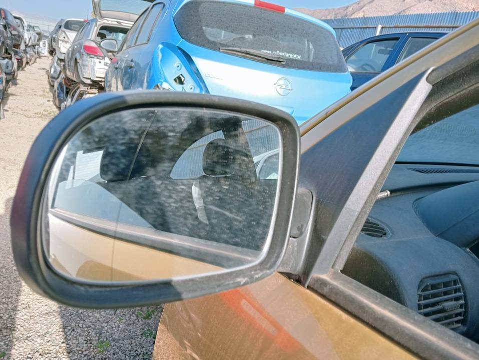RETROVISOR IZQUIERDO