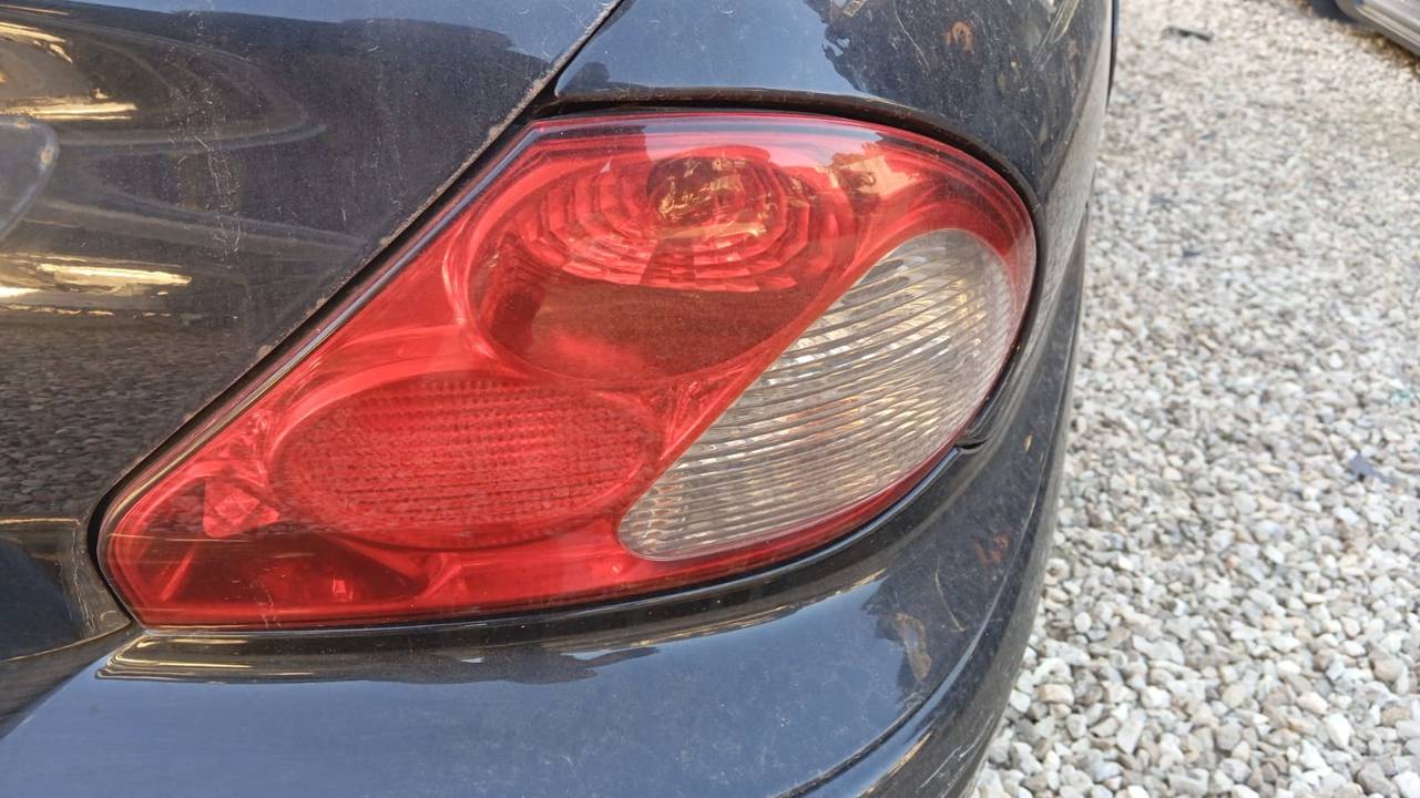 PILOTO TRASERO DERECHO