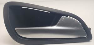 MANETA INTERIOR DELANTERA DERECHA AM51U22600CDW FORD FOCUS LIM. (CB8) Autodesguaces Alicante
