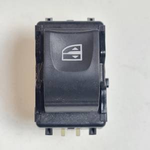 MANDO ELEVALUNAS TRASERO DERECHO 254216614R RENAULT CAPTUR (J5AL) Autodesguaces Alicante