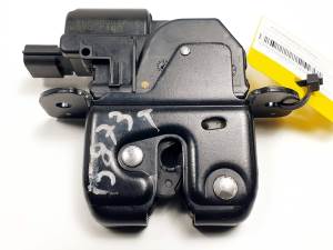 CERRADURA MALETERO / PORTON 846300003R RENAULT SCENIC III (JZ) Autodesguaces Alicante