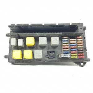CAJA RELES / FUSIBLES A9065450401 MERCEDES SPRINTERII CAJA CERRADA (DESDE 01.06) Autodesguaces Alicante