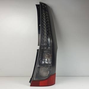 PILOTO TRASERO DERECHO 22087642 MITSUBISHI GRANDIS (NA0W) Autodesguaces Alicante