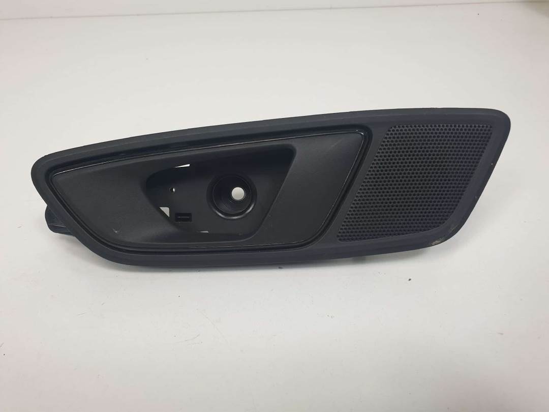 MANETA INTERIOR TRASERA IZQUIERDA - 5F4839113 - SEAT - LEON (5F1)
