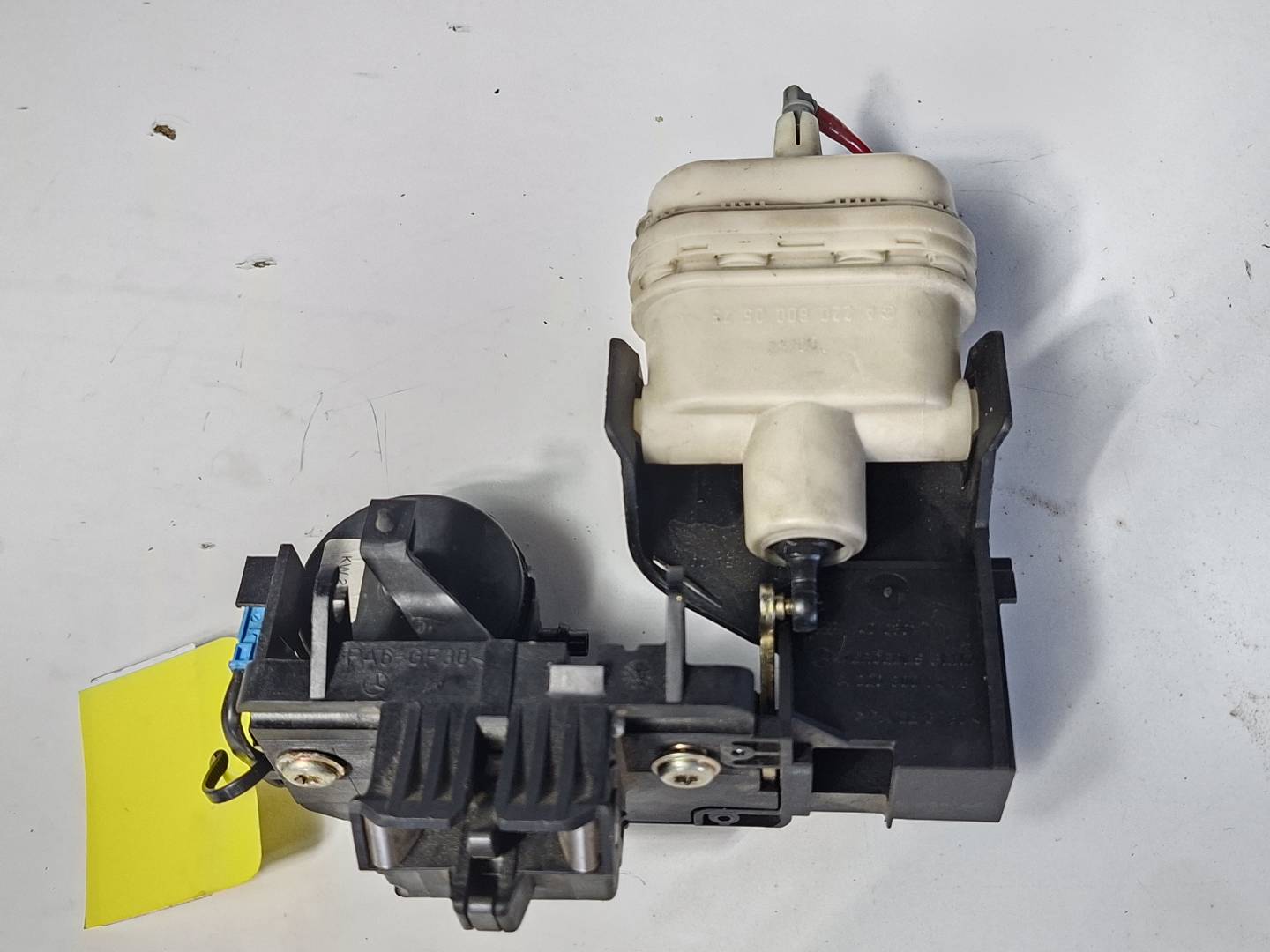 Foto 2 de Cerradura Maletero / Porton Mercedes Clase S (w220) Berlina (1998–2005)