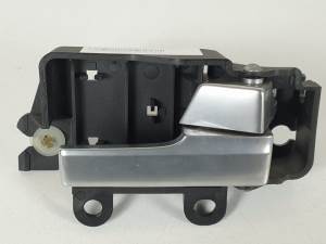 MANETA INTERIOR TRASERA DERECHA 8M51R22600 FORD FOCUS LIM. (CB4) Autodesguaces Alicante