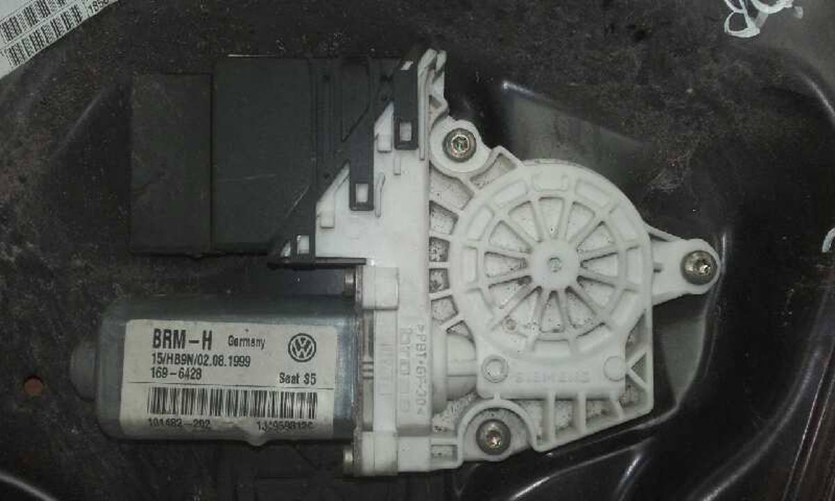 MOTOR ELEVALUNAS TRASERO DERECHO