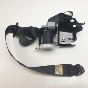CINTURON SEGURIDAD TRASERO IZQUIERDO T89506T MAZDA 3 (BM/BN) Autodesguaces Alicante