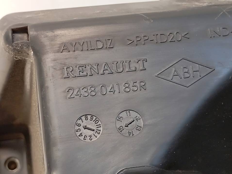 CAJA RELES / FUSIBLES