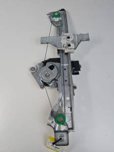 ELEVALUNAS TRASERO IZQUIERDO 9683671780 PEUGEOT 5008 (T87) Autodesguaces Alicante