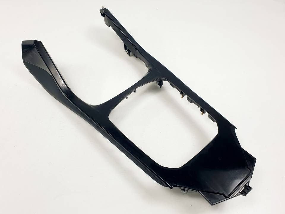 MOLDURA INTERIOR ALREDEDOR PALANCA COMPLETA 165A049E503 BMW SERIE 2 GRAN COUPE (F44) Autodesguaces Alicante