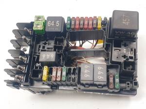 CAJA RELES / FUSIBLES 5Q0937125B SKODA SUPERB (3V3) Autodesguaces Alicante