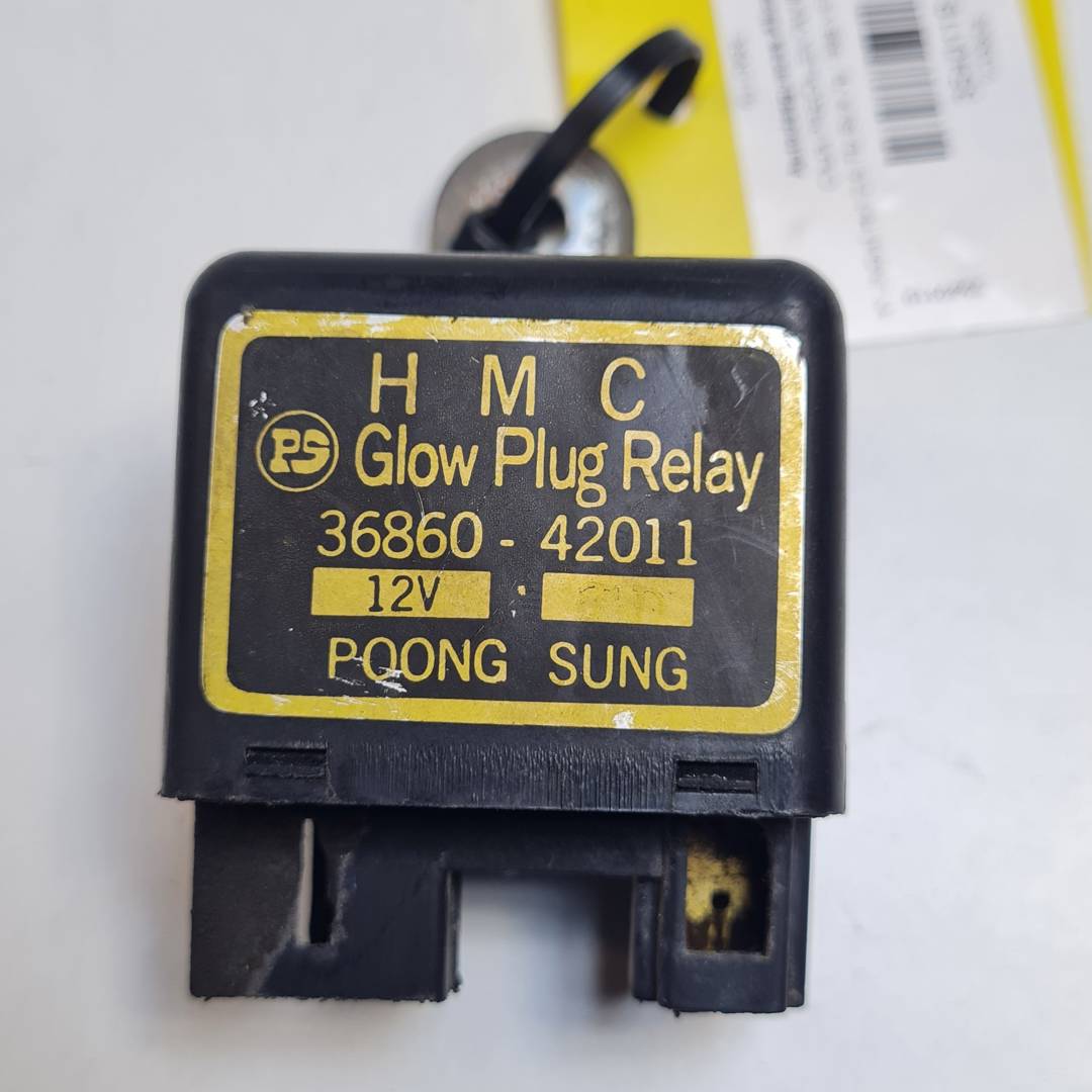 Glow plug relay - 3686042011 - HYUNDAI - H-1