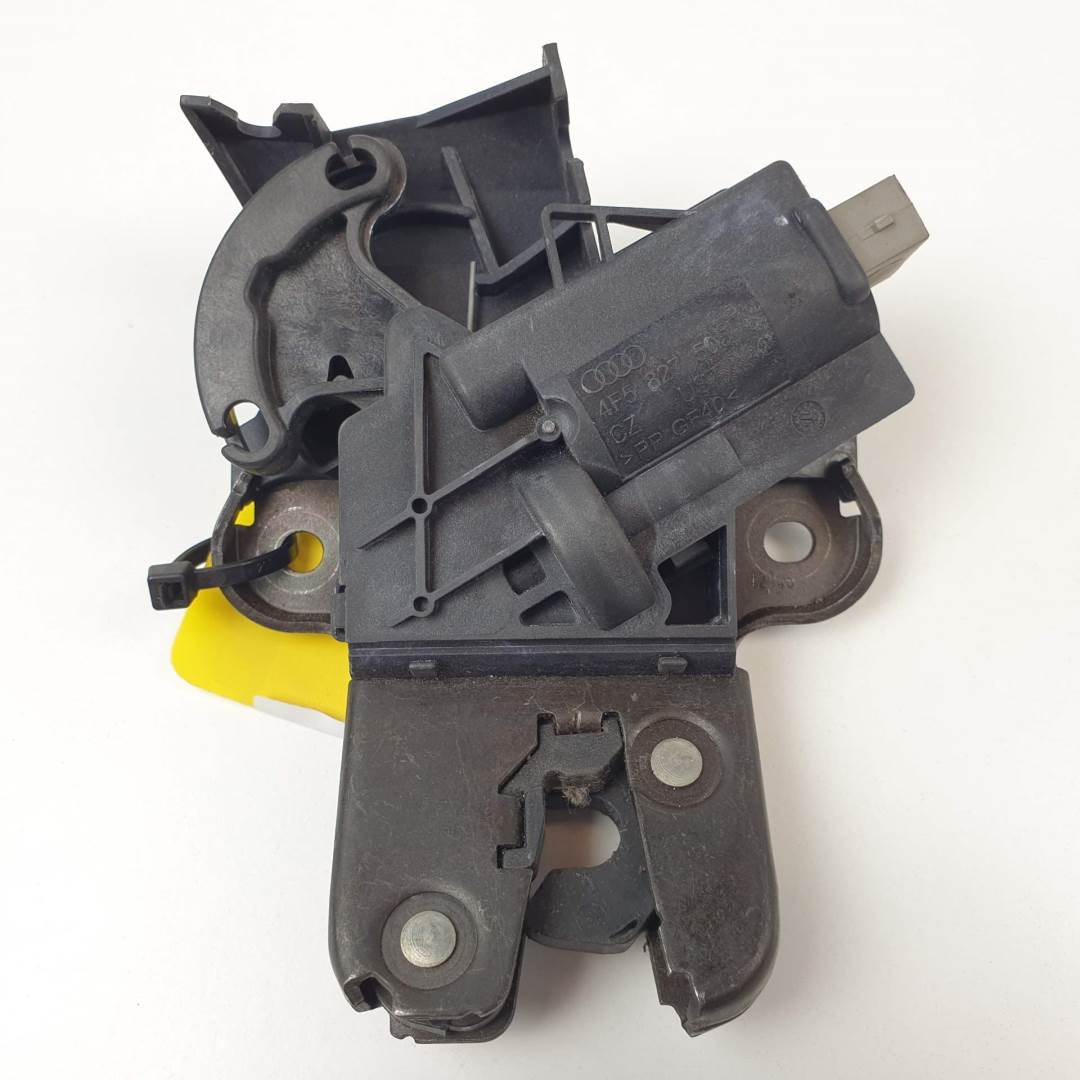 CERRADURA MALETERO / PORTON - 4F5827505C - VOLKSWAGEN - JETTA (1K2)