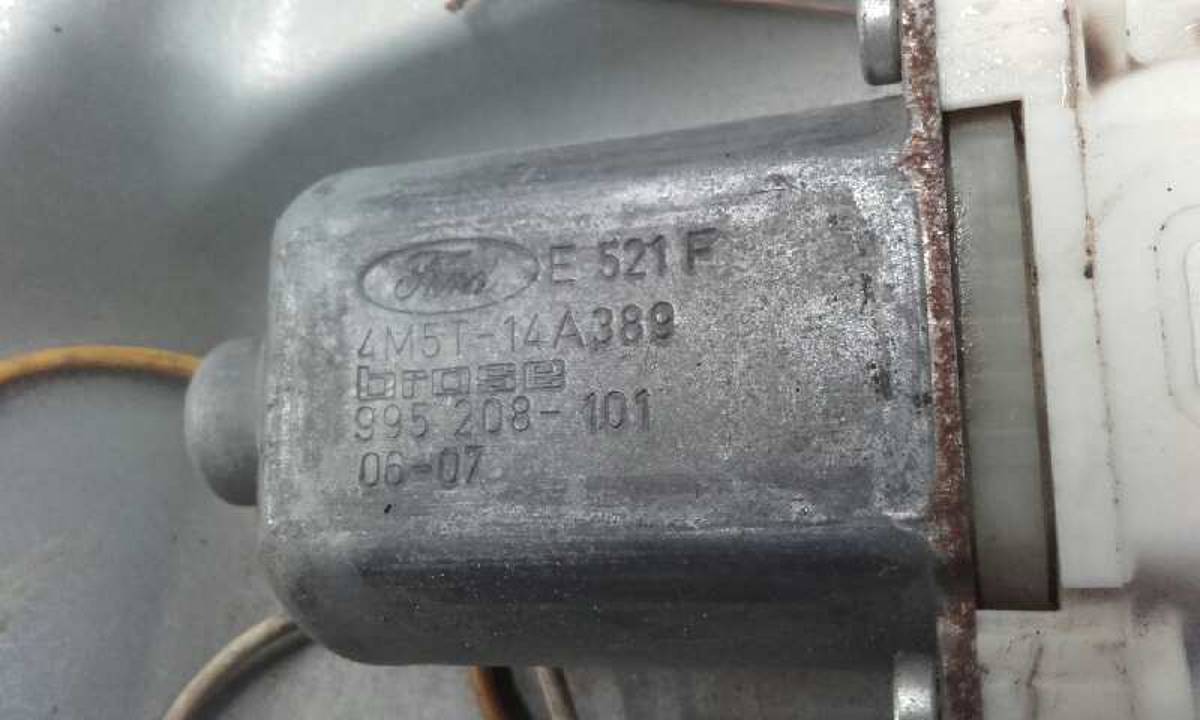 MOTOR ELEVALUNAS DELANTERO IZQUIERDO