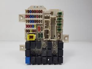 CAJA RELES / FUSIBLES 1791H0A1 MITSUBISHI COLT BERLINA 3 (Z30) Autodesguaces Alicante