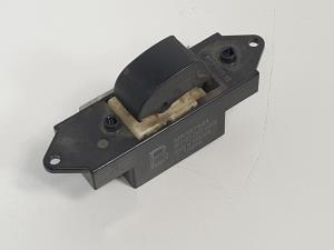 MANDO ELEVALUNAS TRASERO DERECHO MR587944 MITSUBISHI OUTLANDER (CW0) Autodesguaces Alicante