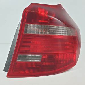 PILOTO TRASERO DERECHO 716485606 BMW SERIE 1 BERLINA (E81/E87) Autodesguaces Alicante
