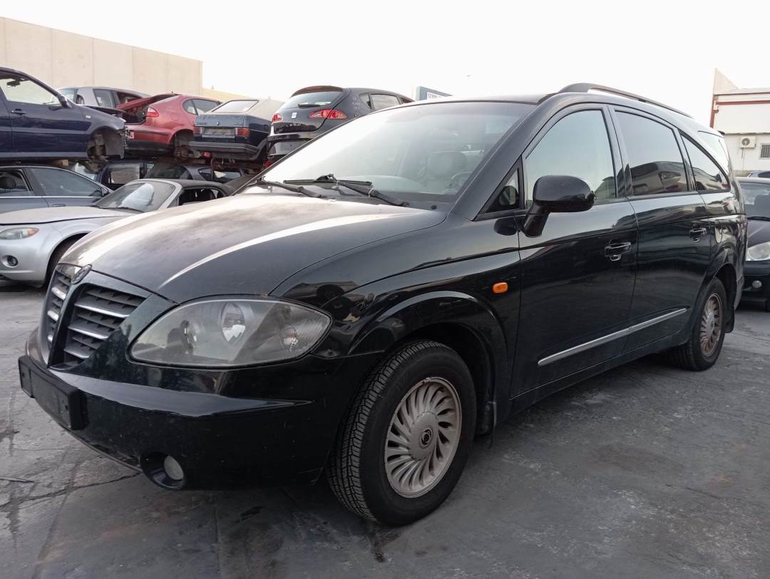 SSANGYONG RODIUS (2004 - 2013)