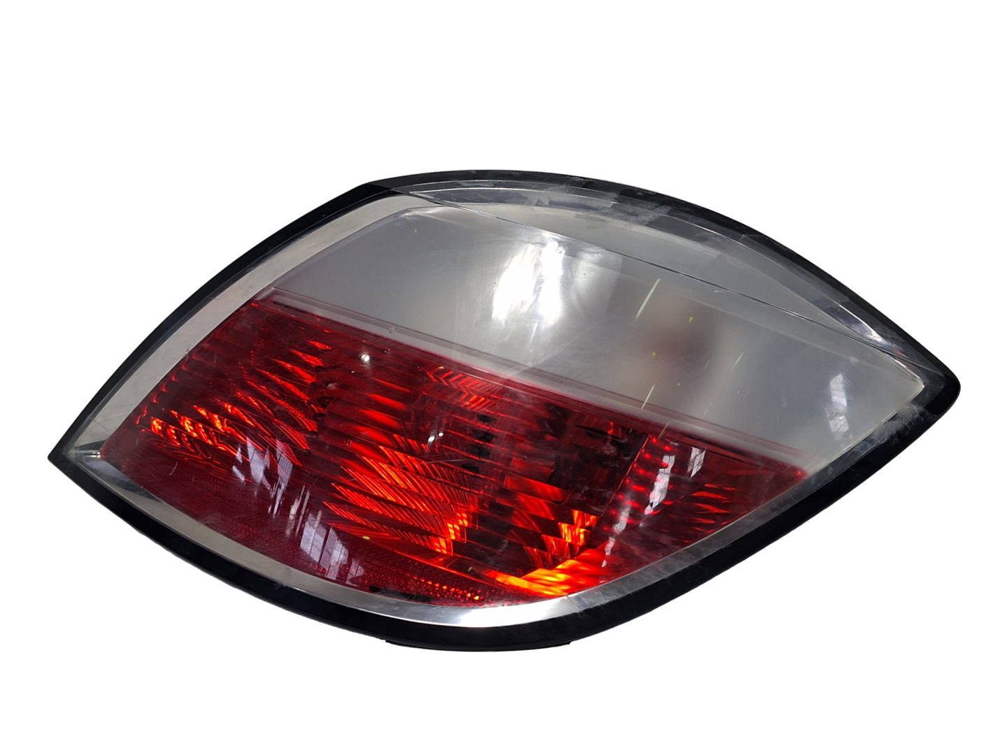 Foto 2 de Piloto Trasero Derecho Opel Astra GTC (2006–2012)