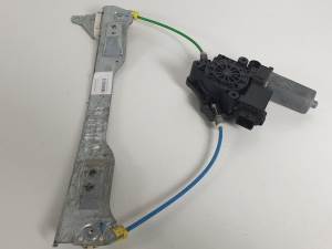ELEVALUNAS DELANTERO IZQUIERDO D300401 OPEL CORSA D Autodesguaces Alicante