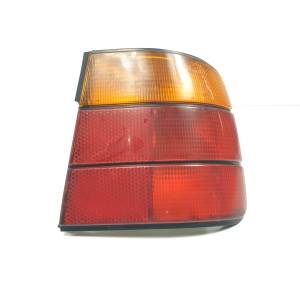 PILOTO TRASERO DERECHO 1384010R BMW SERIE 5 BERLINA (E34) Autodesguaces Alicante