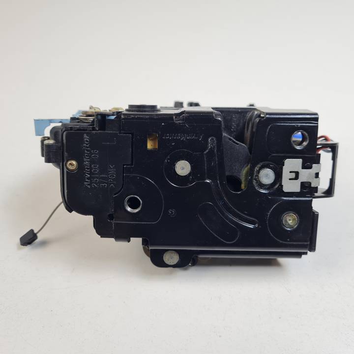 CERRADURA PUERTA TRASERA IZQUIERDA 7L0839015 VOLKSWAGEN GOLF V BERLINA (1K1) Autodesguaces Alicante
