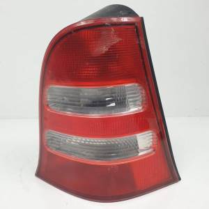 PILOTO TRASERO DERECHO 1688202864R MERCEDES CLASE A (W168) Autodesguaces Alicante