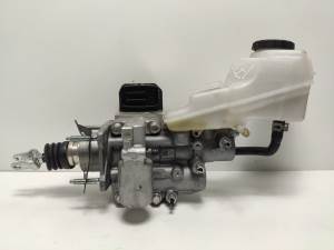 BOMBA FRENO 4721010040 TOYOTA C-HR Autodesguaces Alicante