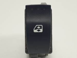 MANDO ELEVALUNAS TRASERO DERECHO RENAULT SCENIC II (X84,JM) Autodesguaces Alicante