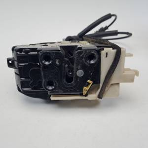 CERRADURA PUERTA DELANTERA DERECHA 813202L030 HYUNDAI I30 (FD) Autodesguaces Alicante