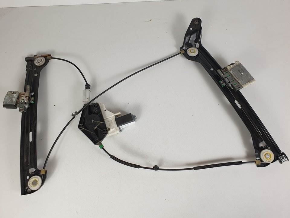 ELEVALUNAS DELANTERO DERECHO - 8T0959802B - AUDI - A5 CABRIOLET (8F7)
