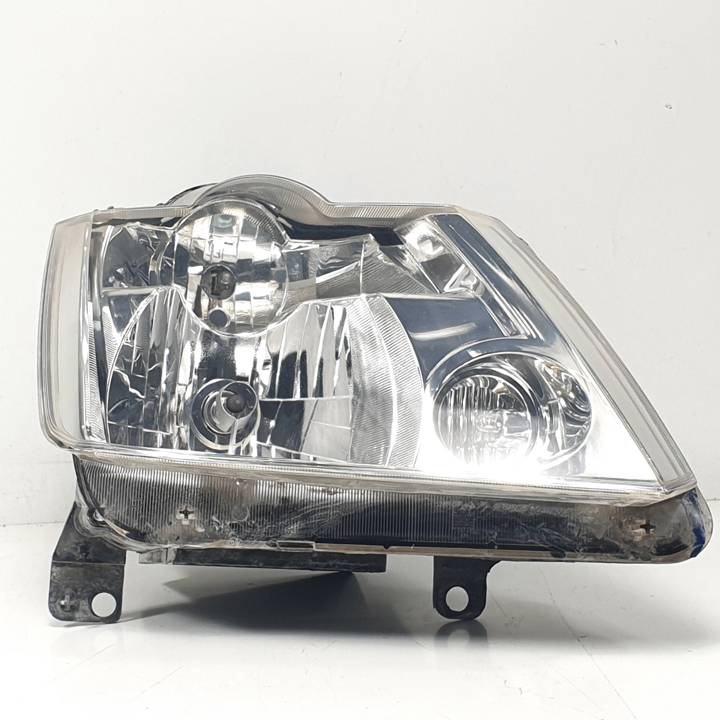 FARO DERECHO 8200652044 RENAULT GRAND MODUS Autodesguaces Alicante