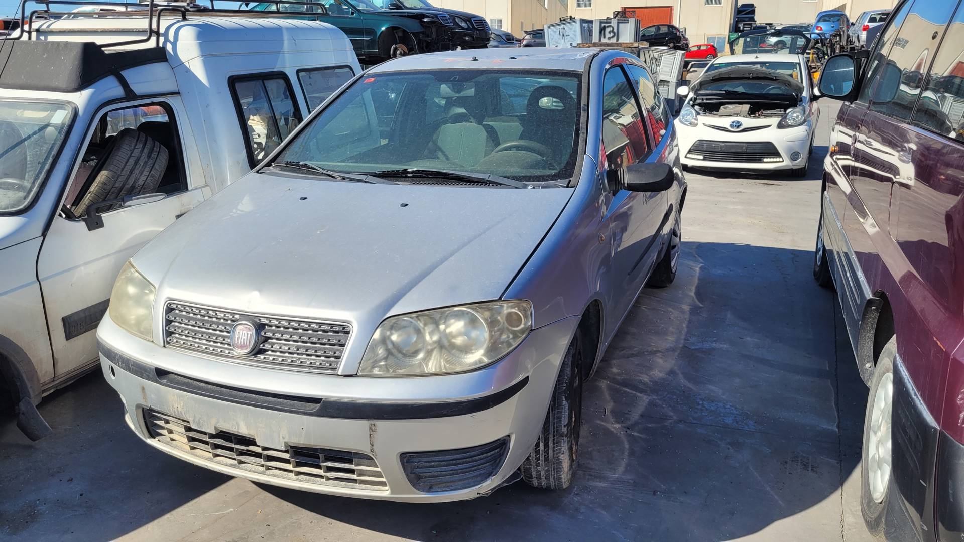 FIAT PUNTO BERLINA (188) (1999 - 2002)