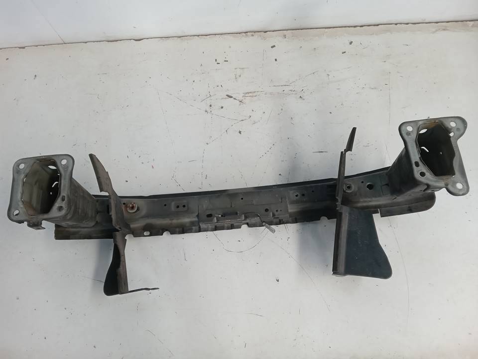 REFUERZO PARAGOLPES DELANTERO