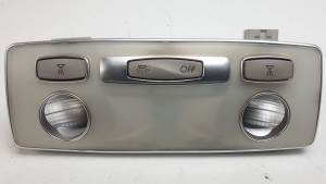 LUZ INTERIOR 264300003R RENAULT LAGUNA GRANDTOUR III Autodesguaces Alicante