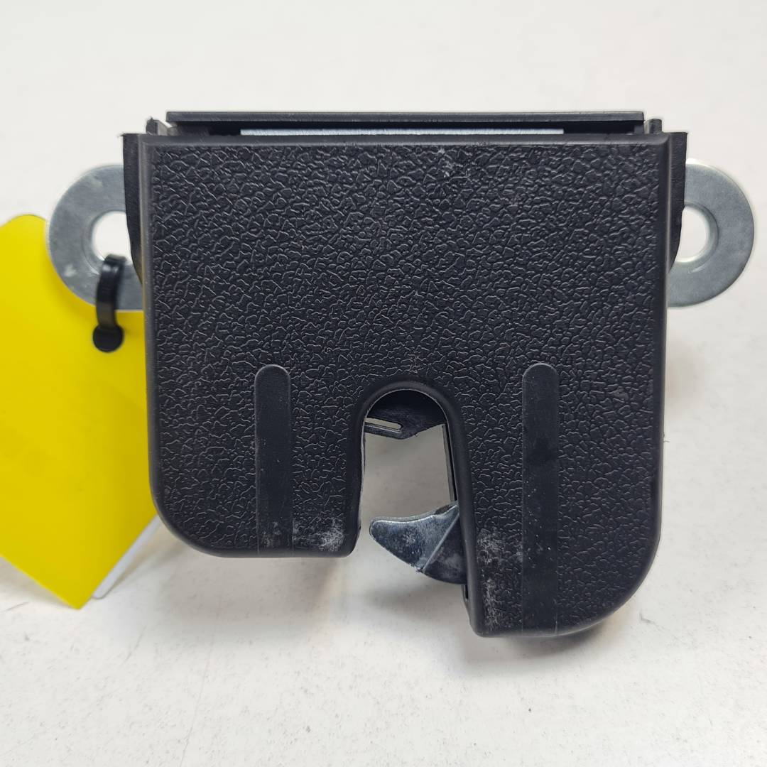 CERRADURA MALETERO / PORTON - 1K6827505E - VOLKSWAGEN - PASSAT VARIANT (3C5)
