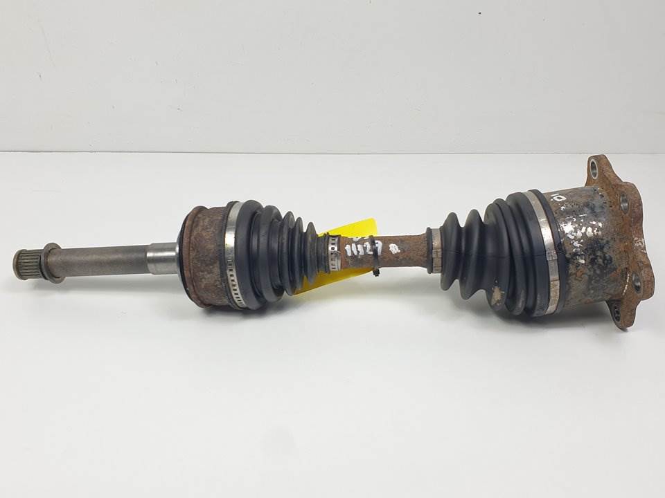TRANSMISION DELANTERA IZQUIERDA - TOYOTA - HILUX (KDN)