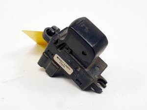 MANDO ELEVALUNAS TRASERO DERECHO 25411EA003 NISSAN NAVARA PICK-UP (D40M) Autodesguaces Alicante