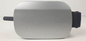 TAPA EXTERIOR COMBUSTIBLE 1K5809857 VOLKSWAGEN JETTA (1K2) Autodesguaces Alicante