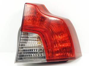 PILOTO TRASERO DERECHO 31214607 VOLVO S40 BERLINA Autodesguaces Alicante