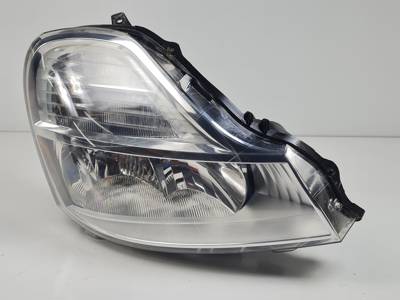 FARO DERECHO 8200658377 RENAULT GRAND MODUS Autodesguaces Alicante