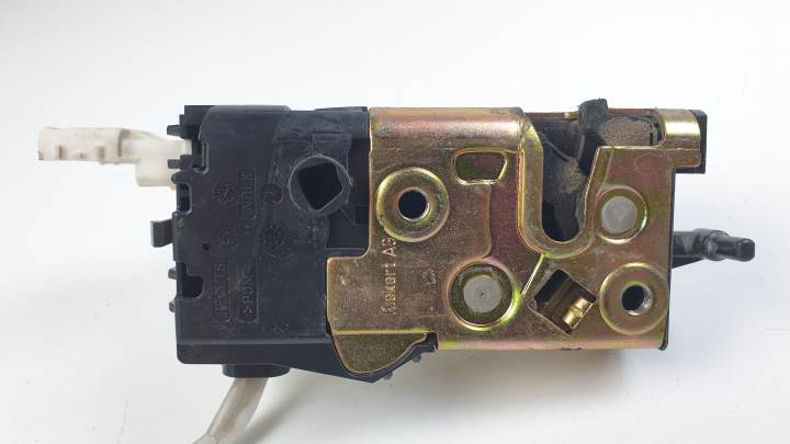 CERRADURA PUERTA DELANTERA DERECHA 9683417780 PEUGEOT 407 Autodesguaces Alicante