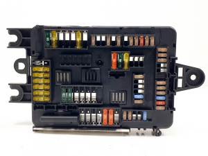 CAJA RELES / FUSIBLES 926111103 BMW SERIE 3 TOURING (F31) Autodesguaces Alicante