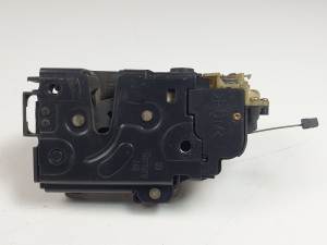 CERRADURA PUERTA TRASERA DERECHA Y3B4839016M SEAT LEON (1M1) Autodesguaces Alicante