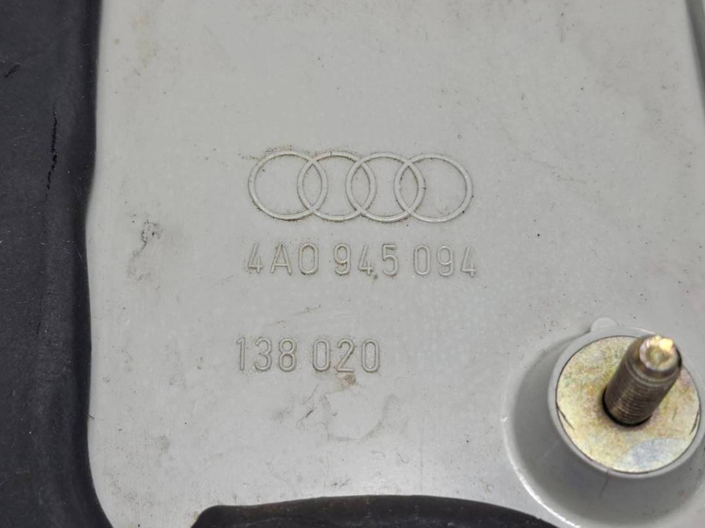 Foto 3 de Piloto Trasero Derecho Audi 100 Avant (445)