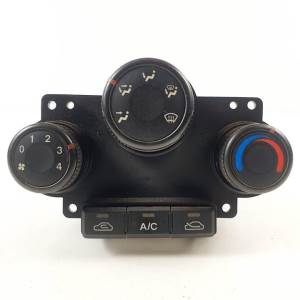MANDO CALEFACCION / AIRE ACONDICIONADO 0K2FA61190 KIA CARENS (FJ) Autodesguaces Alicante